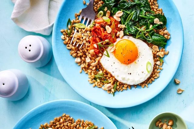 4 bữa sáng giàu protein và chất xơ, dễ tiêu hóa giúp tuổi già khỏe mạnh